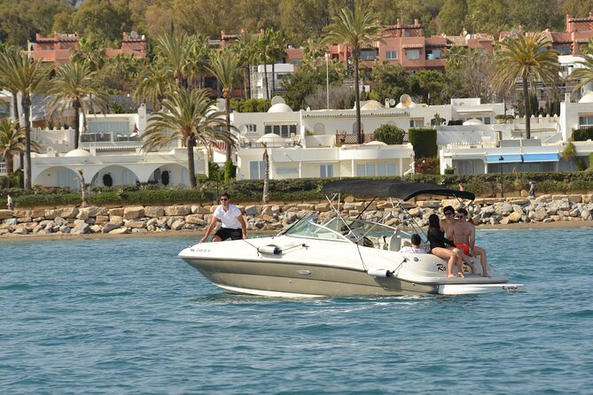 Boat Navigation Sea Ray 7 or 11 Passengers in Marbella