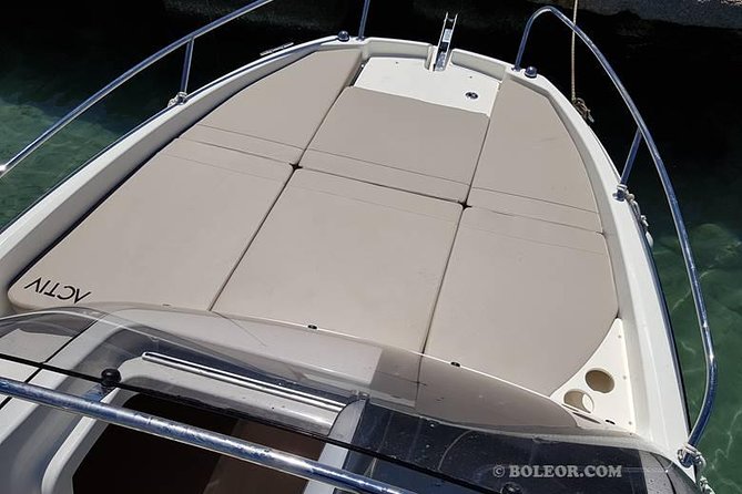 Boat Rental Q605 Helios (150hp / 7p) – Can Pastilla