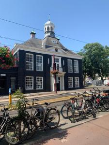 Bob W Oosterpark - Accommodations and Amenities