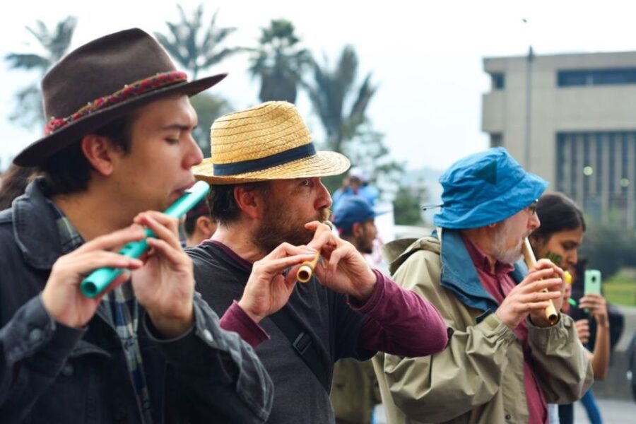 Bogotá: 2-Hour Family Walking Tour - Tour Duration and Pricing