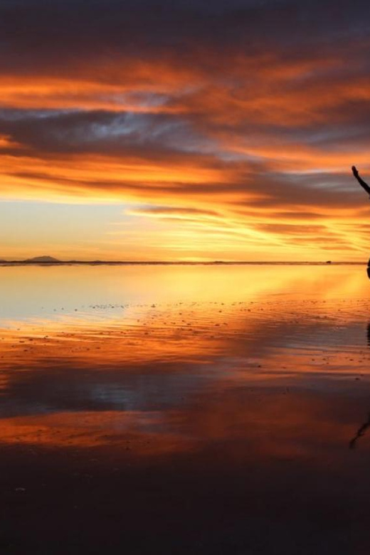 Bolivia: Sunrise on the Salar De Uyuni Salt Flats - Tour Overview