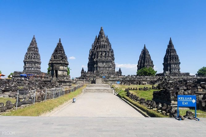Borobudur Sunrise And Prambanan Temples Tour (PRIVATE TOUR)