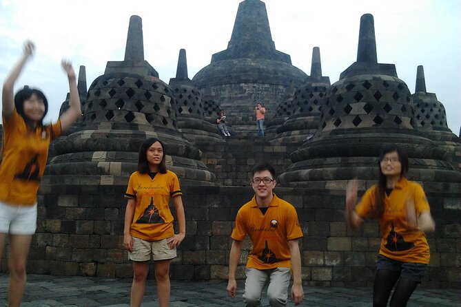 Borobudur Sunrise via VIP Gate Manohara Borobudur - Inclusions