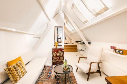 Boutique Hotel Gold And Silver Review
