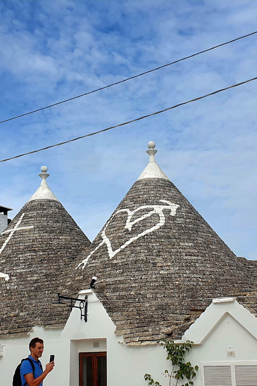 Brindisi: Alberobello, Locorotondo & Ostuni Tour With Brunch