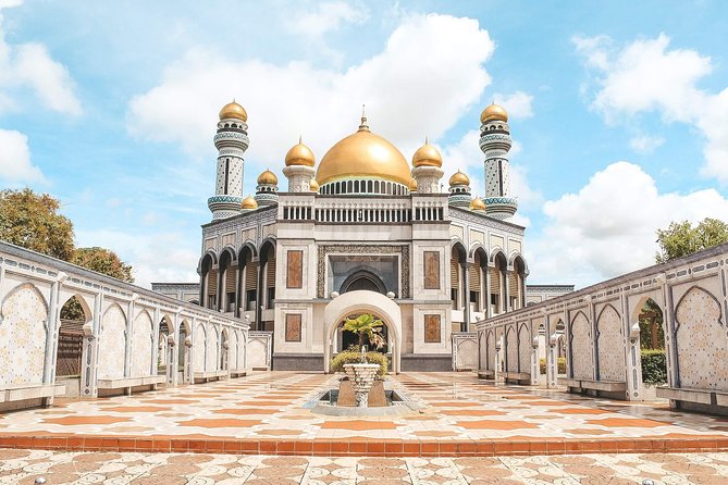 Brunei Half Day City Tour With Royal Regalia, Istana Nurul Iman & Kampung Ayer - Tour Overview and Highlights