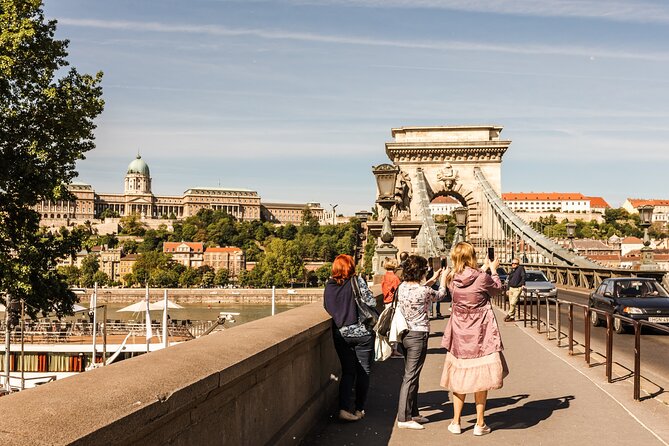 Budapest 4 Hour Tour With a Local: Private & Custom, See the City Unscripted