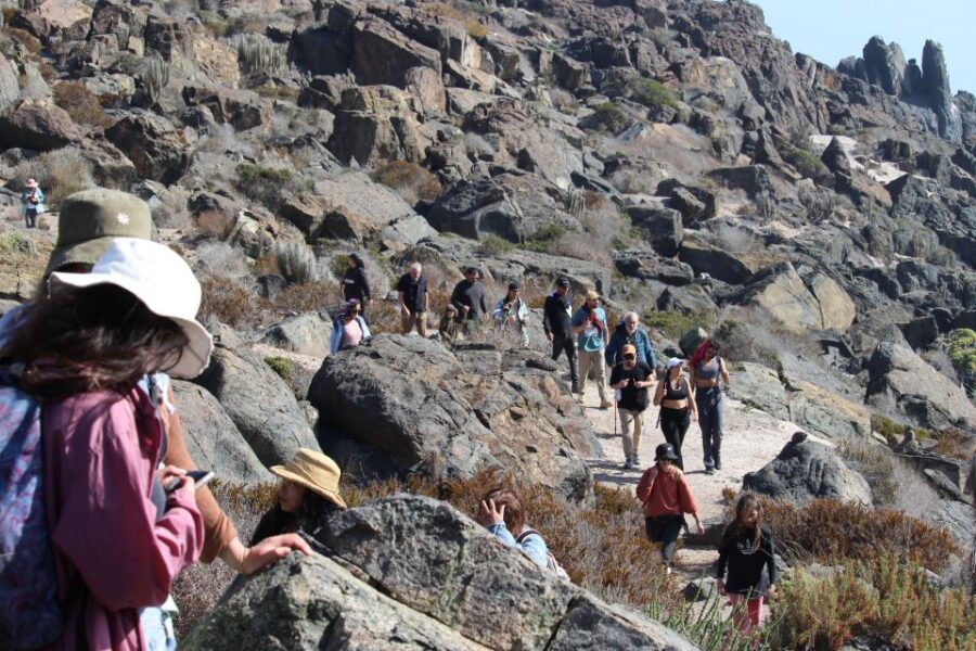 Caleta Los Hornos: Hiking Archaeological Sites