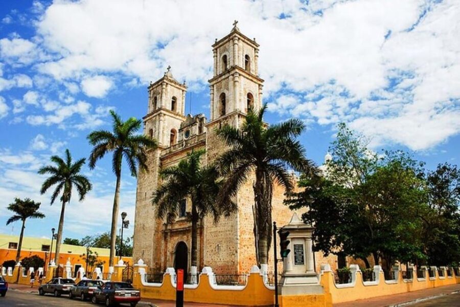 Cancun: Chichen Itza, Cenote Swim, and Valladolid Expedition