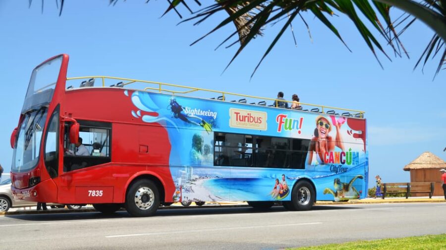 Cancun: Hop-on Hop-off Sightseeing Bus Tour and Attractions