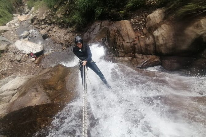 Canyoning in Baños De Agua Santa
