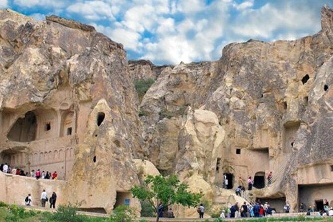 Cappadocia Red & Green Tour in One Day Guided By A Local Expert - Cappadocias Unique Landscape