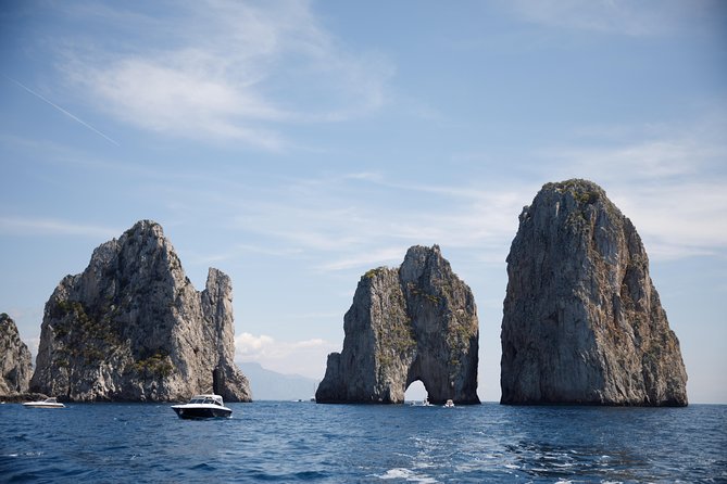 Capri Tour From Sorrento – 18FT Smart Boat