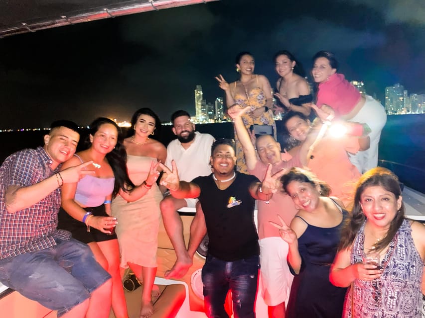 Cartagena: Bay Tour by Sports Boat