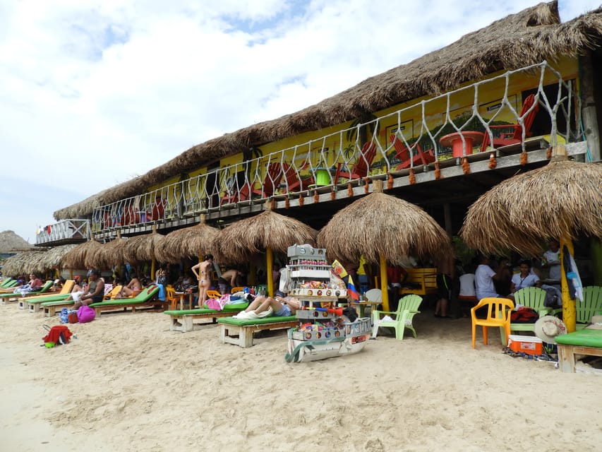Cartagena: Ecoplan on Barú, Aviary and Oceanarium in One Day