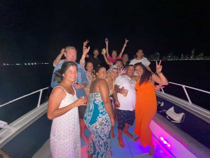 Cartagena: Enjoy a 1-Hour PRIVATE Tour of Cartagena Bay - Tour Overview