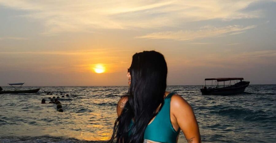Cartagena: Enjoy the Barú Sunset at a Private Beach Club - Activity Overview