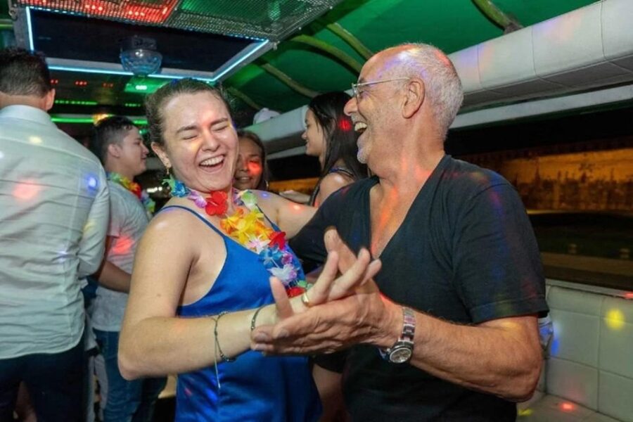 Cartagena: Tour the City on a Party Bus