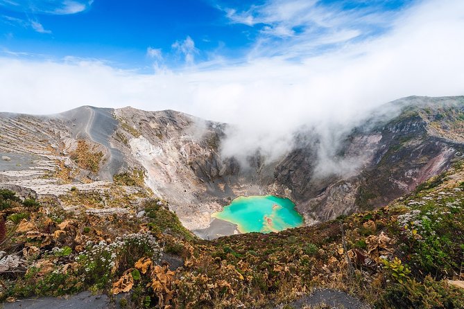 Cartago Highlights: Irazu Volcano and Small Towns. Private Tour