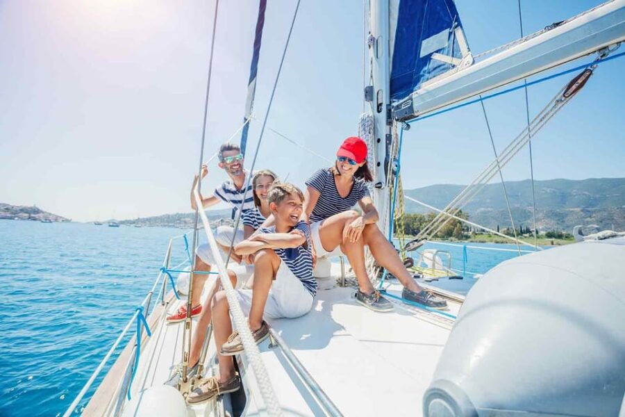 Cascais: Private Morning Sailing Cruise (3 Hrs)