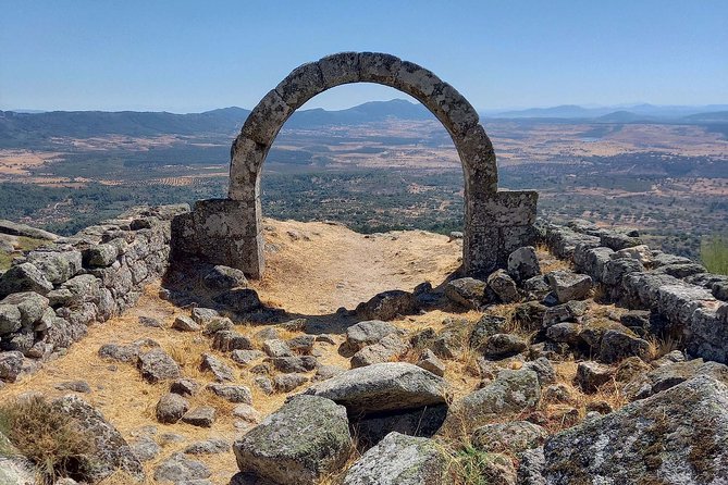 Castle of Monsanto: A Self-Guided Audio Tour of Portugals Most Famous Site - Exploring the Upper Town São Miguel