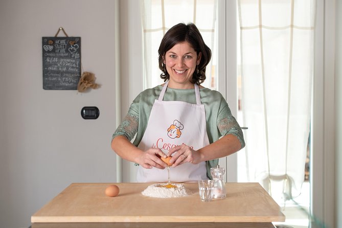 Cesarine: Pasta & Tiramisu Class at Locals Home in Turin