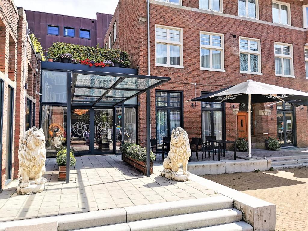 Chasse Hotel - Hotel Overview