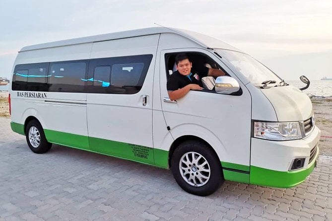 Chauffeur: Ipoh to Singapore Van Transfer