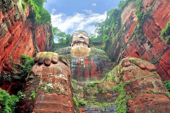 Chengdu Panda Leshan Buddha and Mount Emeishan 2 Days Tour