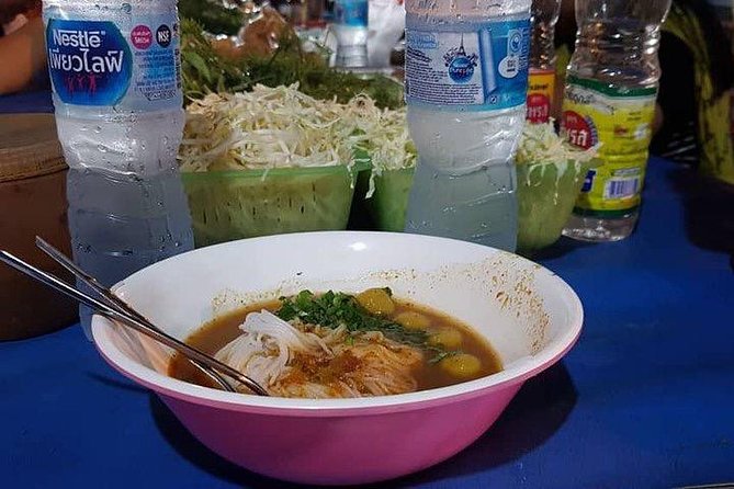 Chiang Rai Food & Night Market Walking Tour With Local Host