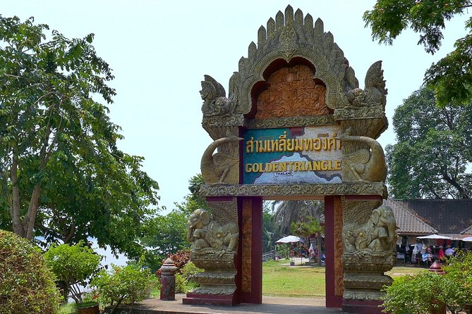 Chiang Rai: Golden Triangle and Mae Khong River Trip