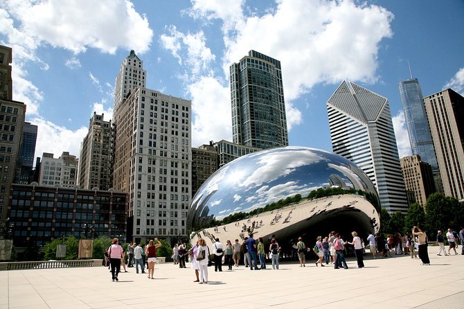 Chicago Airport Transfer: OHare Airport ORD to Chicago in Business Car