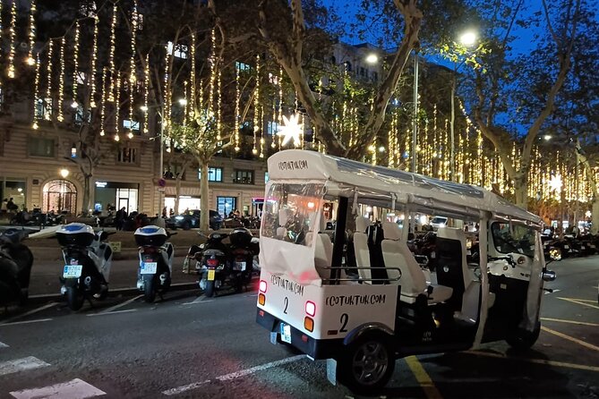 Christmas Lights Tour of Barcelona in Private Eco Tuk Tuk