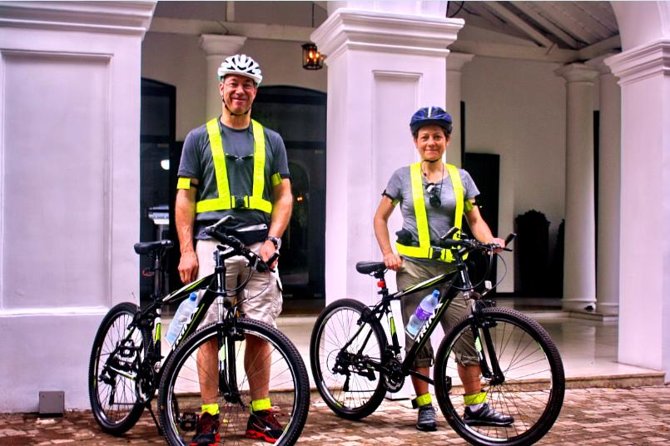 City Highlights Cycle Tour of Colombo - Tour Details