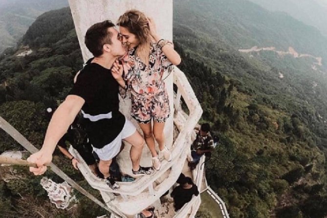 Climb Sky-Scraping Tower in Ambuluwawa From Kandy