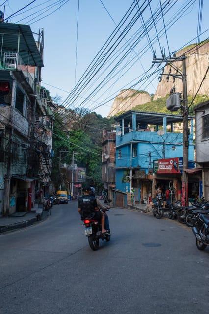 Climbvidigal - Favela Day Tour With Photos and Videos