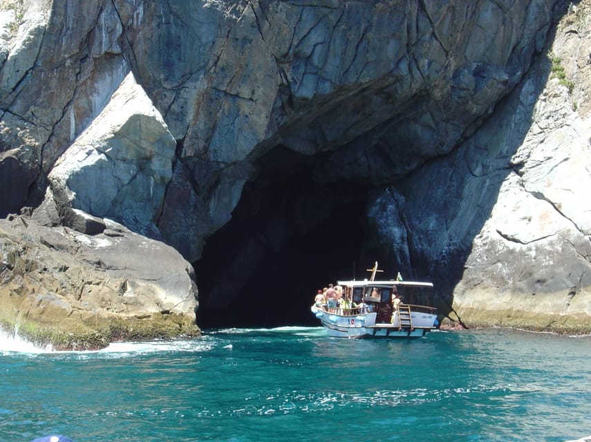 Combo 2 Tours: Arraial + Corcovado and Express City Tour