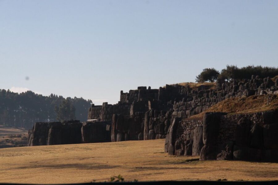 Combo City Tour Visiting Pìsac Ruins Market and Sacsayhuaman