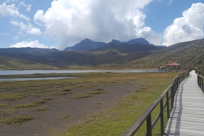 Cotopaxi National Reserve Bike and Hike Day-Trip