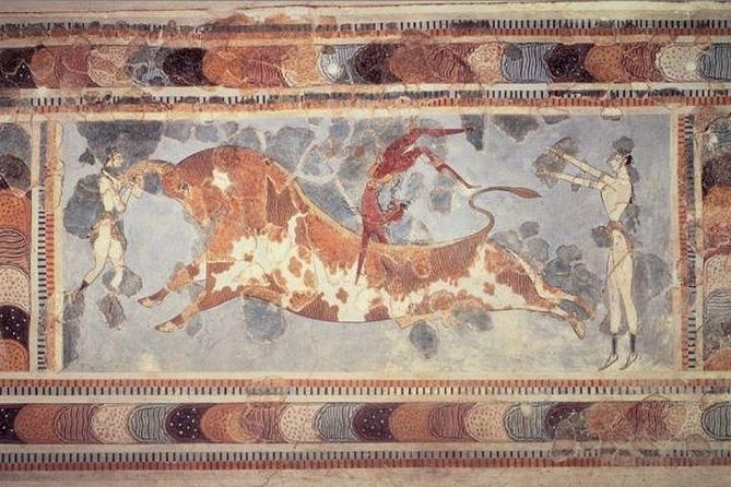 Crete Private Tour: Knossos Palace, Archaeological Museum, and Heraklion Town