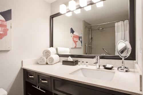 Crowne Plaza Costa Mesa Orange County, an IHG Hotel - Unparalleled Hospitality and Service