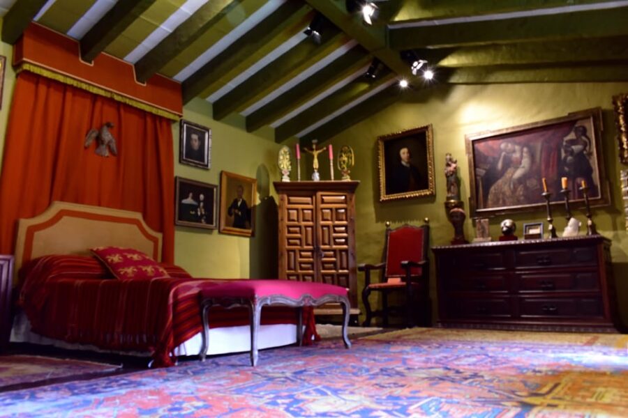 Cuernavaca: Robert Brady Museum Guided Tour