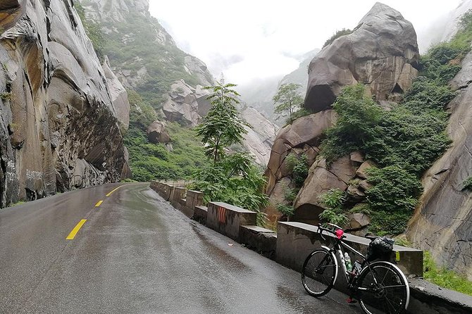 Cultural & Scenic China Bike Tour From Xian and Yellow River - Overview of the Tour
