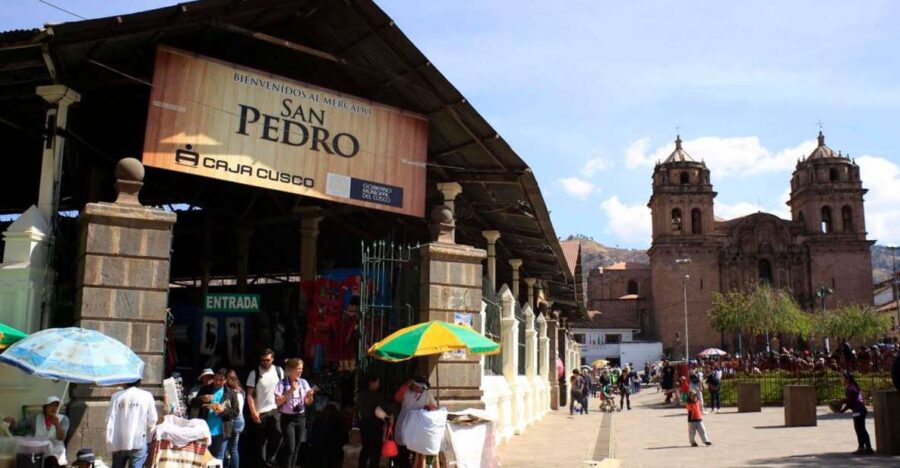 Cusco: Cooking Class and Tour of the San Pedro Market