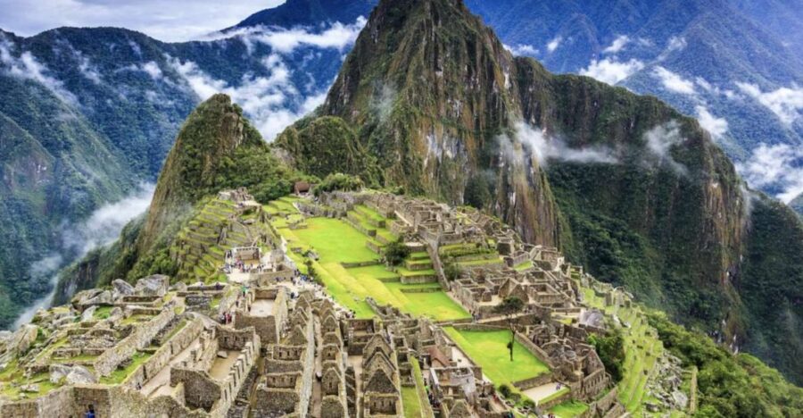 Cusco in 5 Days – Machu Picchu – Rainbow Mountain + Hotel 4☆