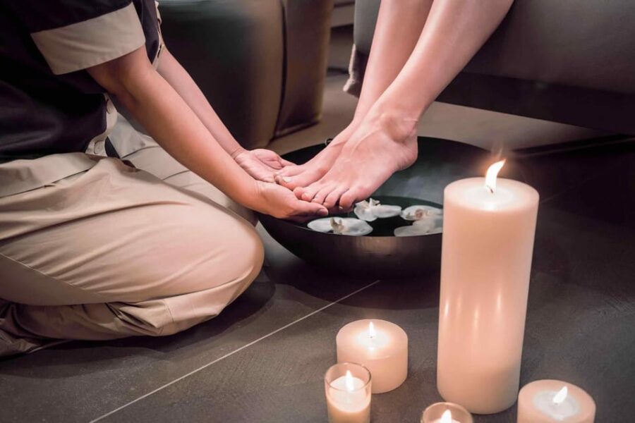 Da Nang: Foot Massage With Herbal Soak and Warm Water