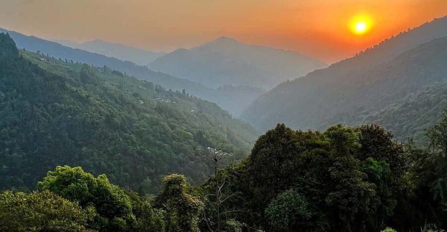 Darjeeling: Tiger Hill Sunrise Hike – Guided Day Trip - Activity Overview