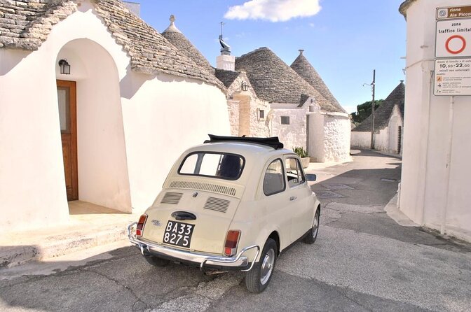 Day Tour Aboard a Fiat 500 Alberobello