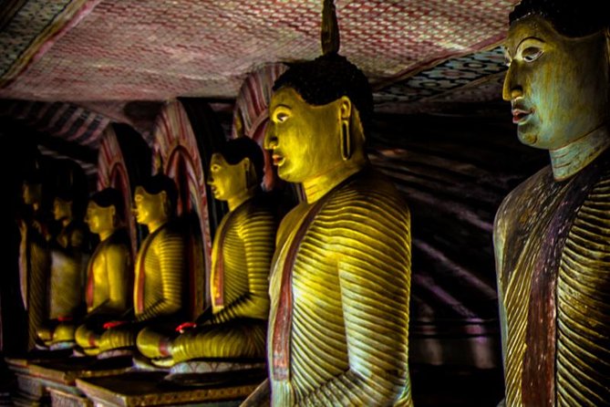 Day Tour From Colombo to Sigiriya, Dambulla & Polonnaruwa.