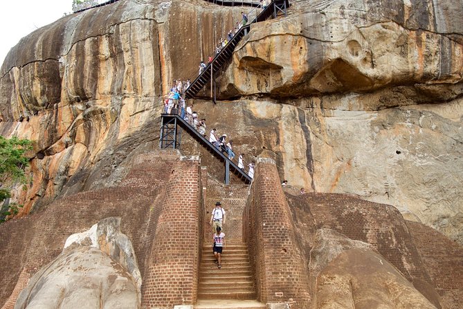 Day Tour From Kandy to Sigiriya, Dambulla & Polonnaruwa Kingdom